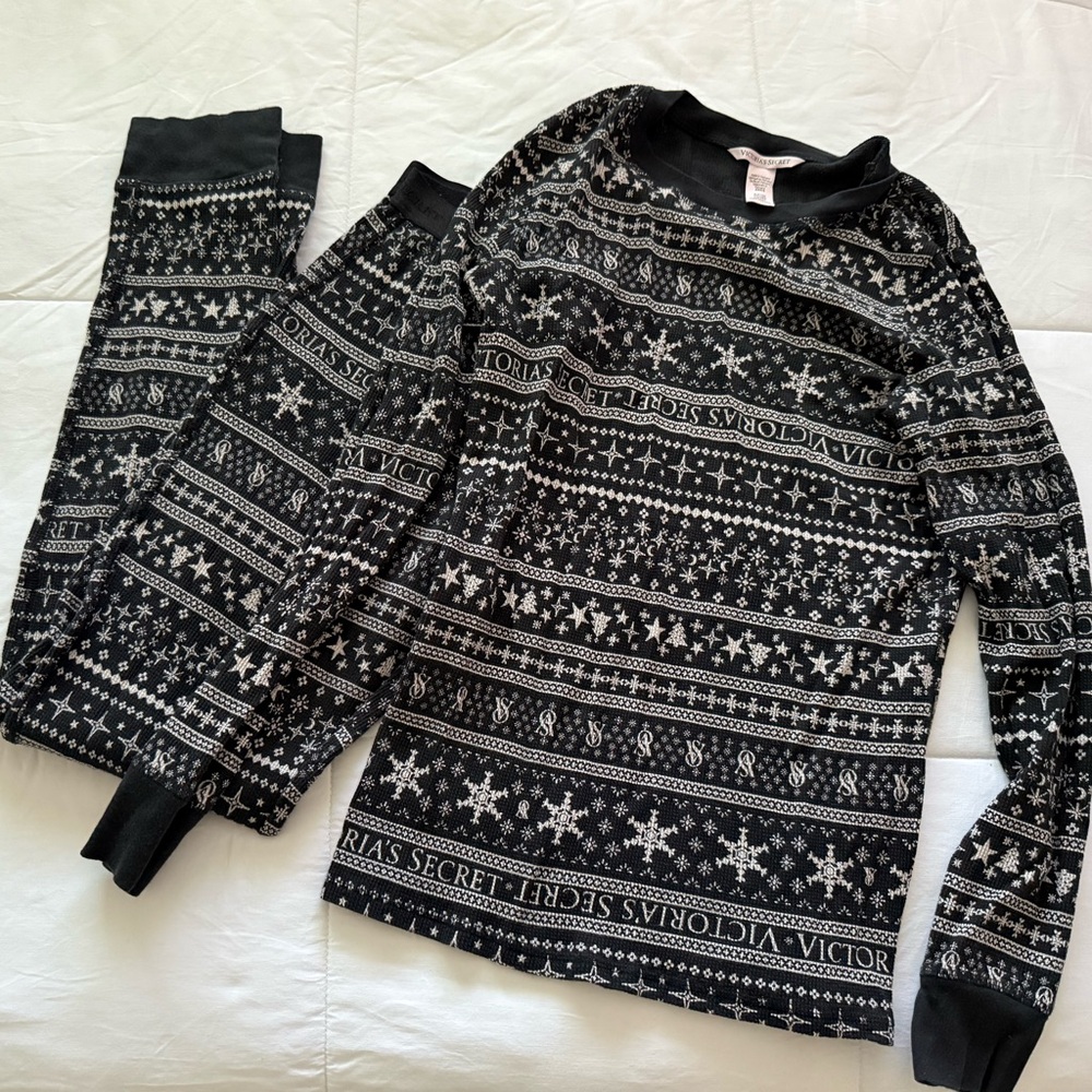 Victoria’s Secret pajama set